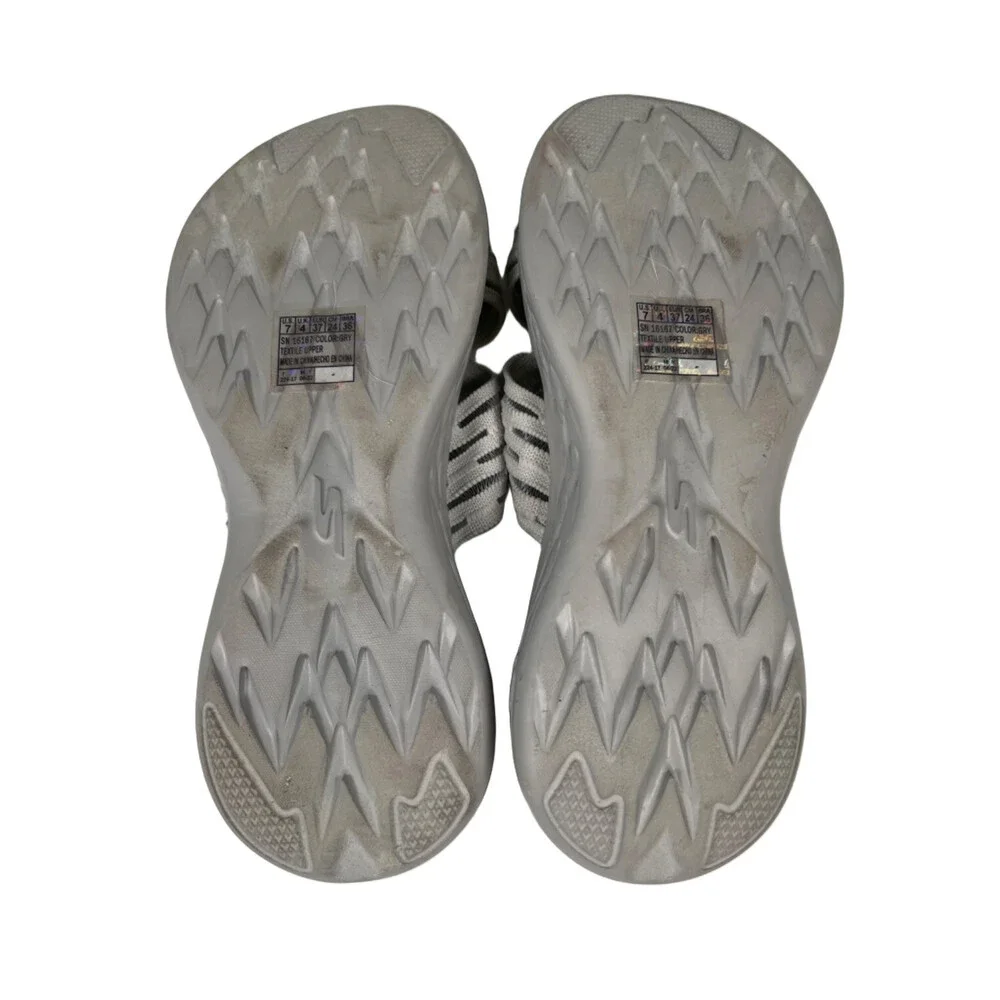 Skechers Women's Gray On The Go 600 Sunrise Slide Sandals - 7
